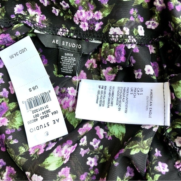 American Eagle Cami Top Tie Front Black Purple Floral (S) NWT - Picture 4 of 6